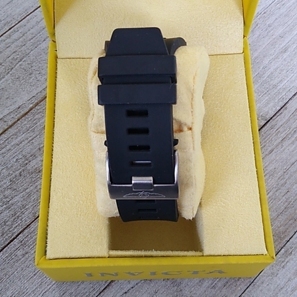 Invicta DNA Urban Men's Watch 10402 Black/Gray/Red - Picture 8 of 16